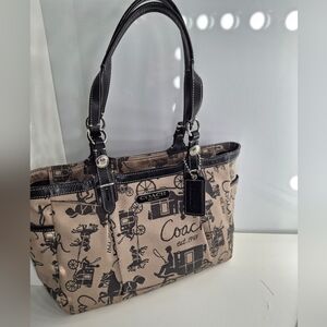 Coach Horse & Carriage Bag F15144 EUC